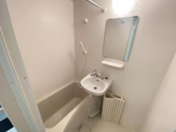 Amitie Kamata のサムネイル